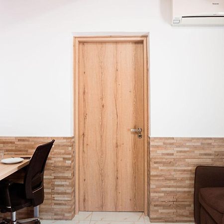 Апартаменты Dub House 3 Пафос Экстерьер фото